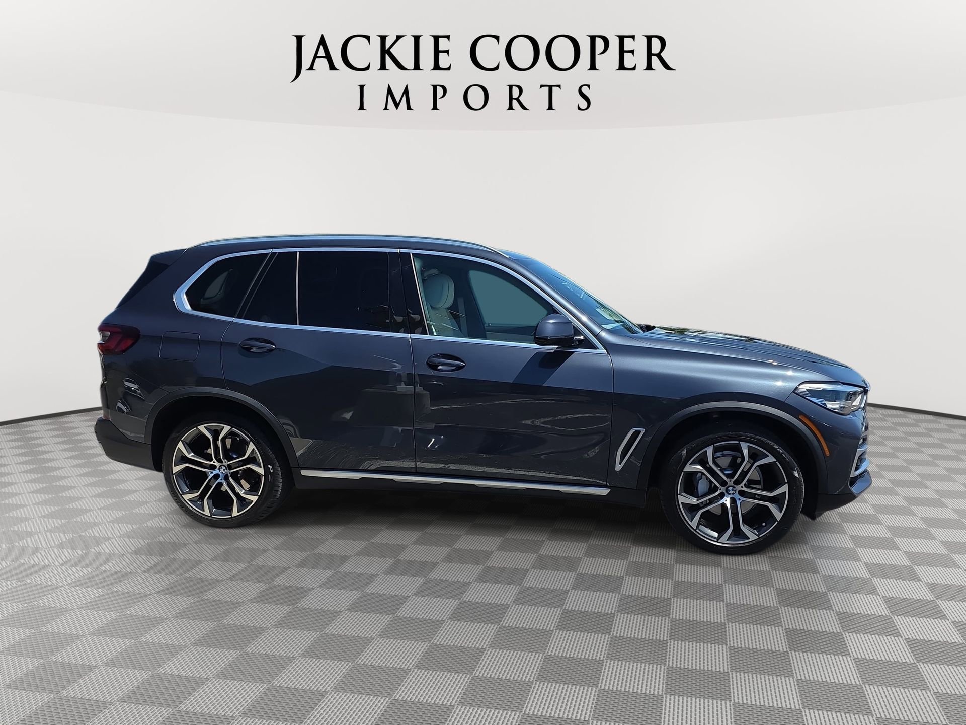 Used 2021 BMW X5 xDrive40i w/ Premium Package AWD/4WD image 4