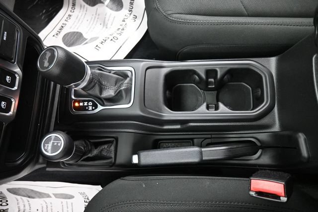 Used 2023 Jeep Wrangler Sport AWD/4WD image 18
