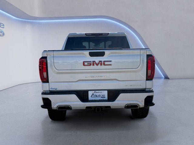 Used 2024 GMC Sierra 1500 Denali w/ Technology Package AWD/4WD image 4