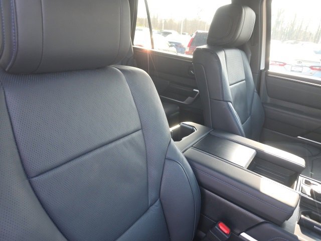 Used 2025 Toyota Sequoia Platinum image 16