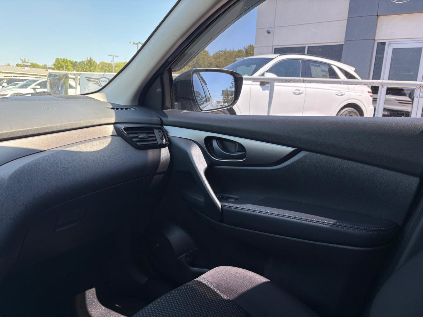Used 2020 Nissan Rogue Sport S FWD image 24
