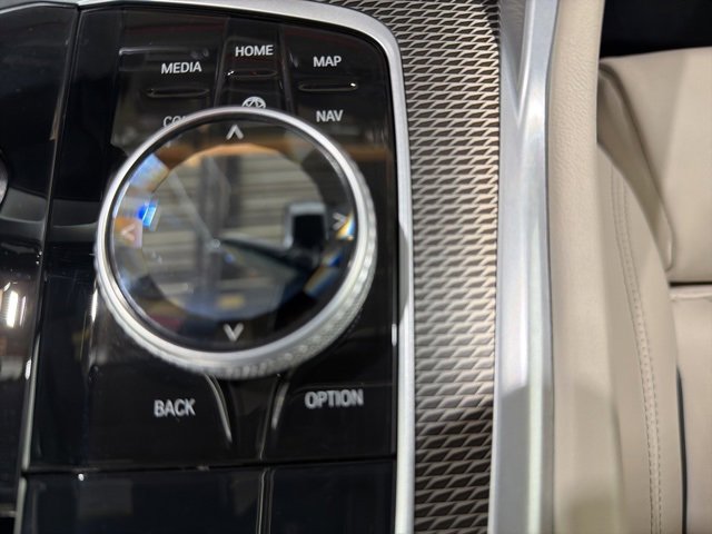 Certified 2023 BMW X6 xDrive40i w/ Executive Package image 39