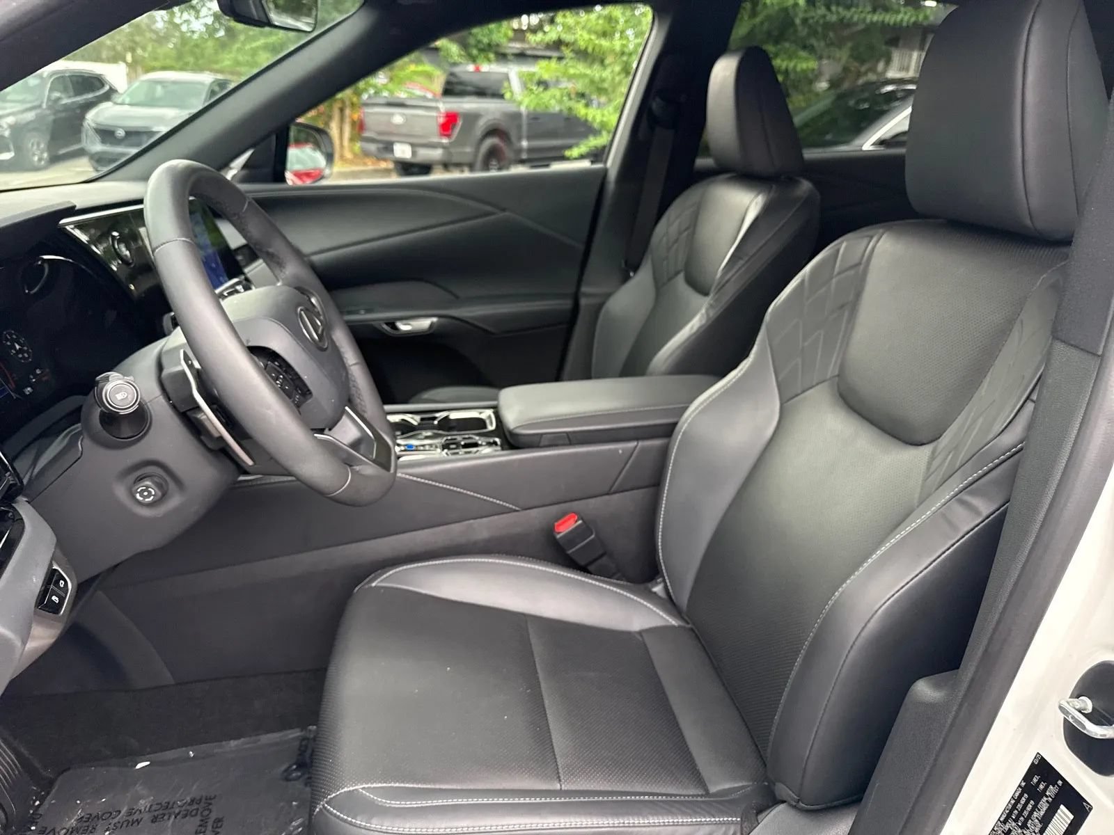 Used 2025 Lexus RX 350 FWD w/ Accessory Package (K3) image 12