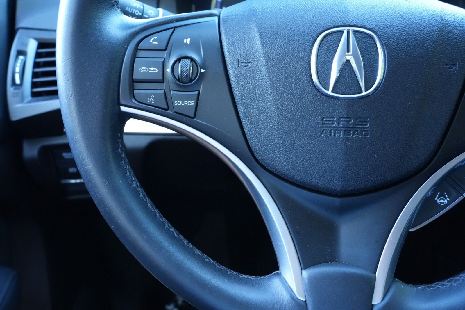 Used 2019 Acura MDX FWD image 22