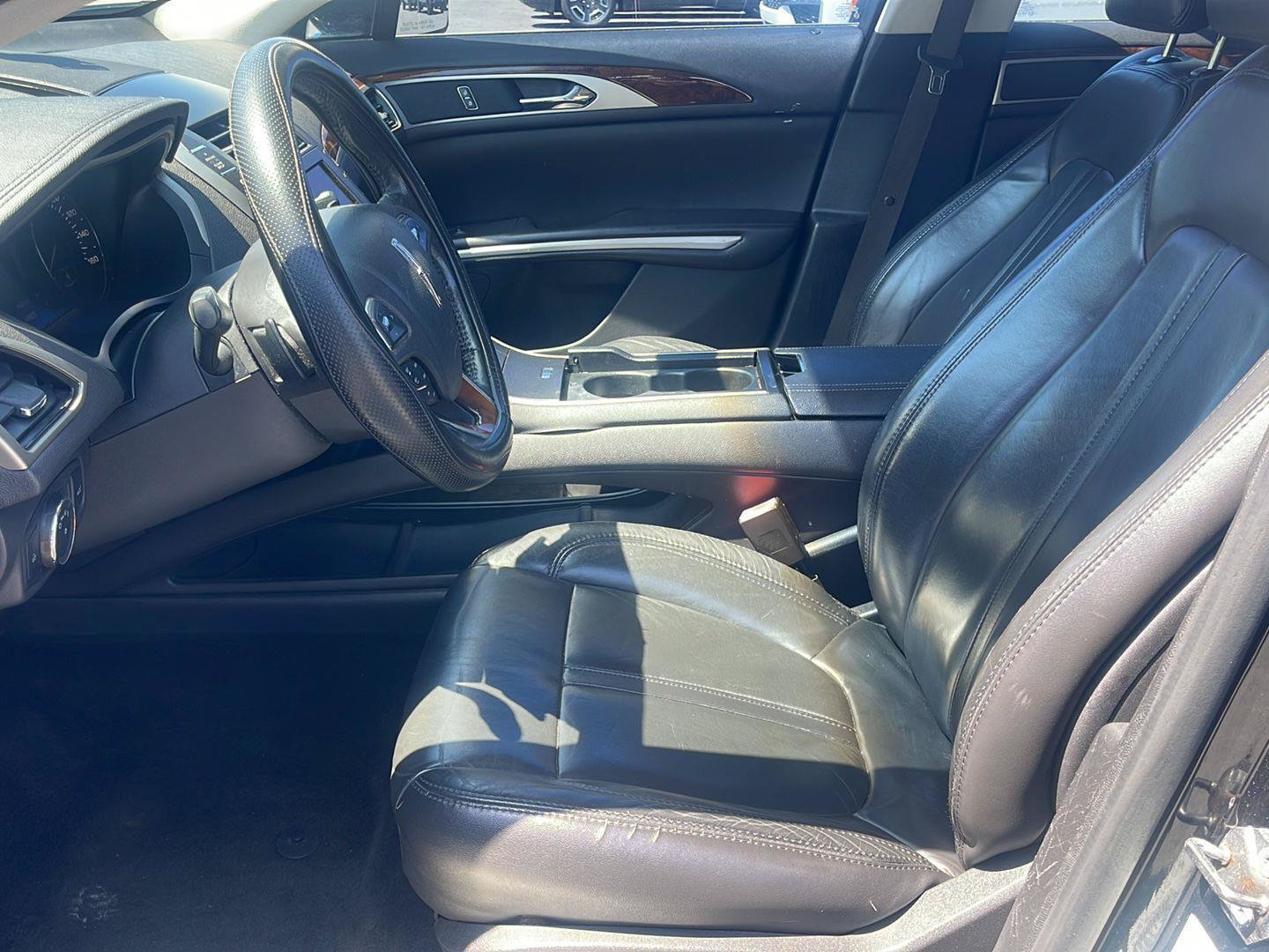 Used 2013 Lincoln MKZ FWD image 17