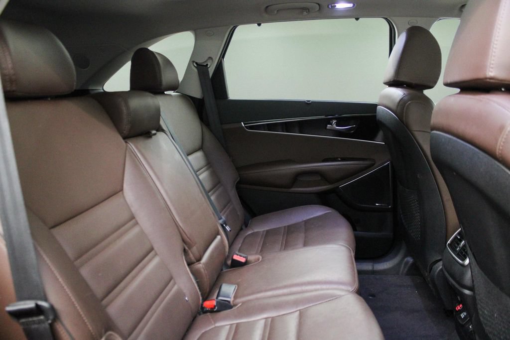 Used 2019 Kia Sorento SX w/ SX Touring Package AWD/4WD image 27