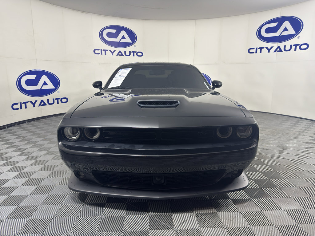 Used 2023 Dodge Challenger R/T w/ Plus Package RWD image 9