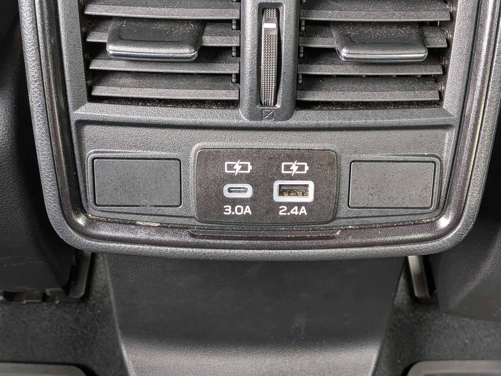 Used 2025 Subaru Forester Limited AWD/4WD image 36