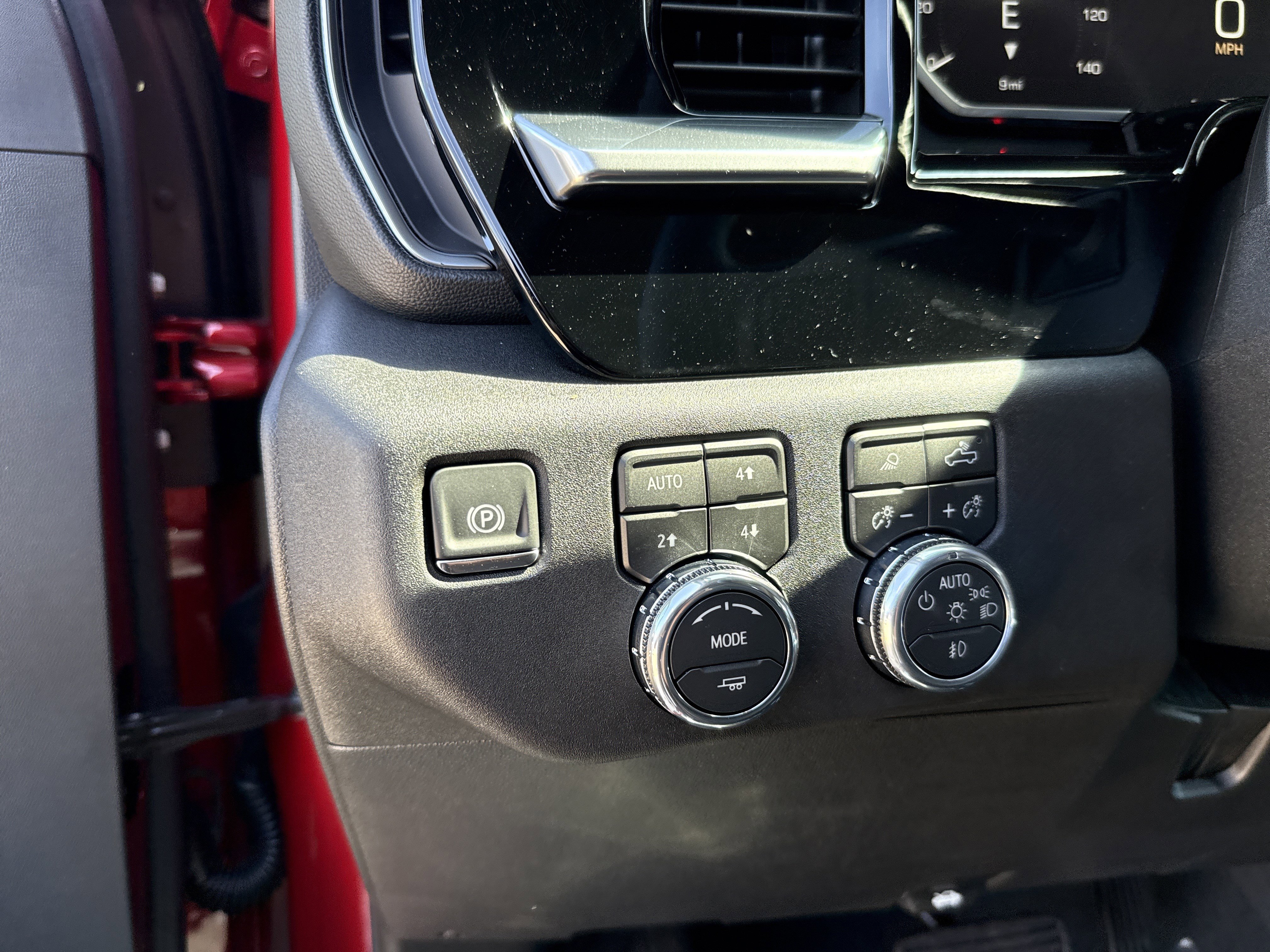 New 2026 GMC Sierra 2500 SLT w/ SLT Premium Package image 15