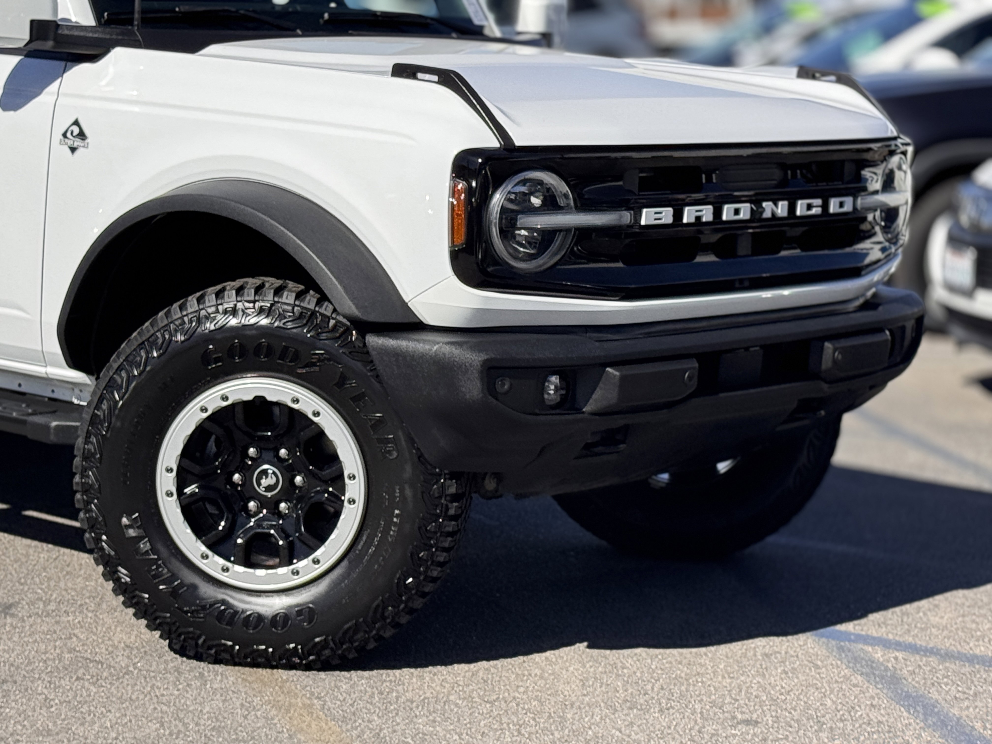 Certified 2022 Ford Bronco Outer Banks w/ Sasquatch Package image 3
