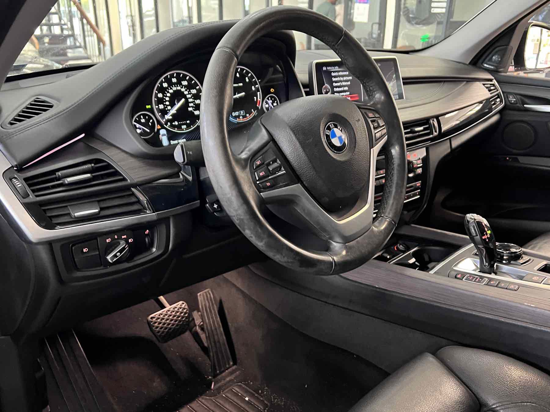 Used 2015 BMW X5 xDrive50i AWD/4WD image 6