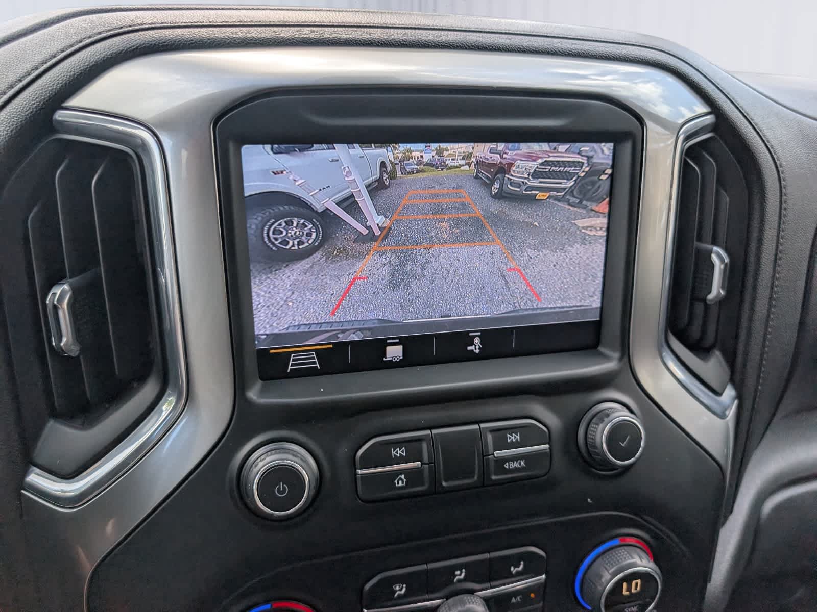 Used 2019 Chevrolet Silverado 1500 LTZ w/ LTZ Convenience Package AWD/4WD image 28