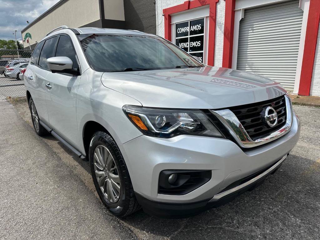 Used 2019 Nissan Pathfinder SL AWD/4WD image 3