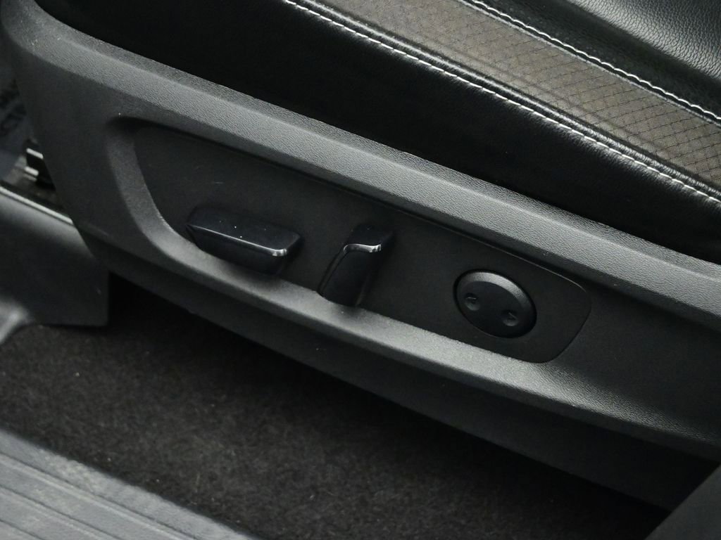 Used 2024 Nissan Pathfinder SL image 53