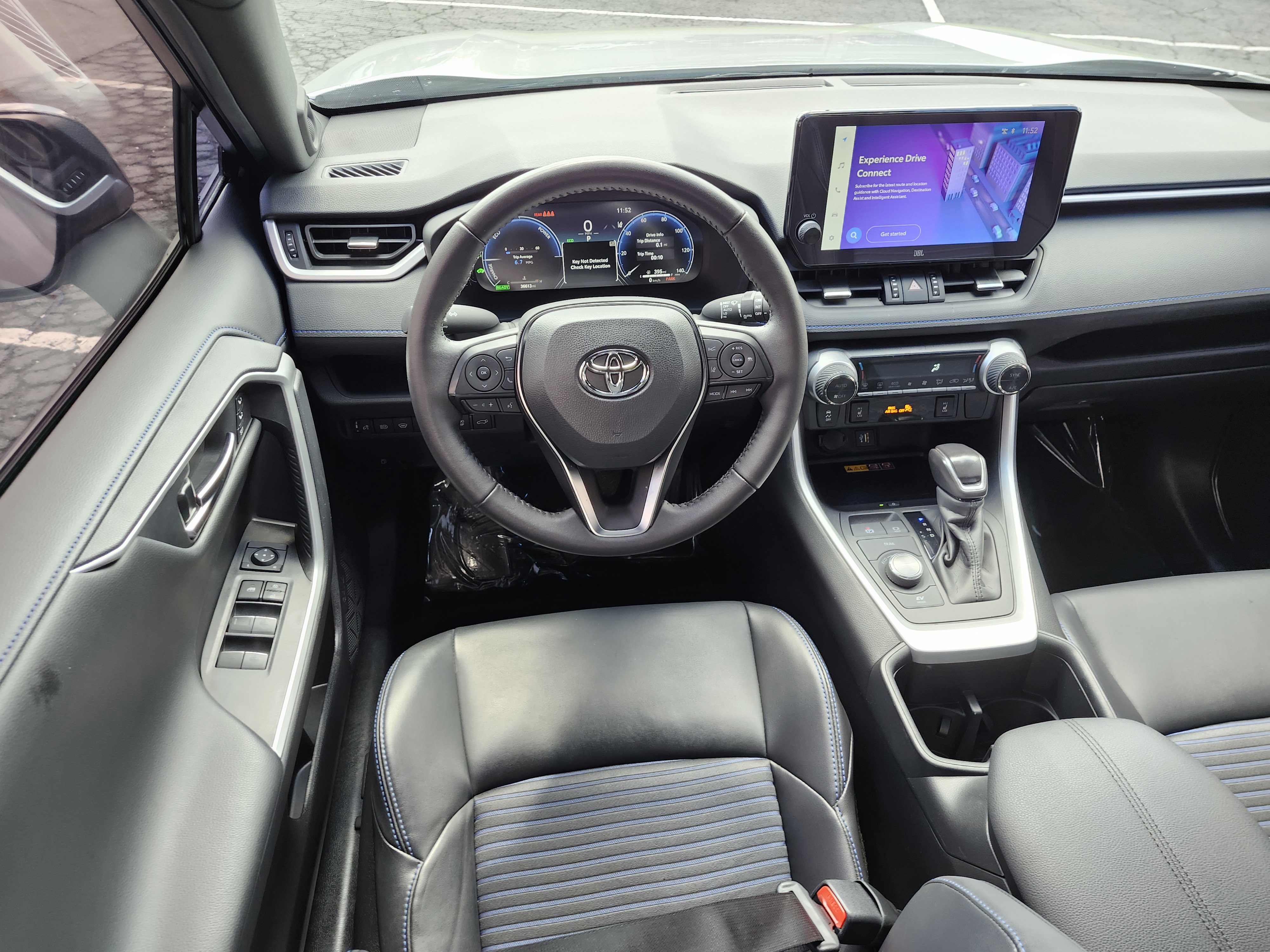 Used 2024 Toyota RAV4 XSE w/ Advanced Technology Package image 30