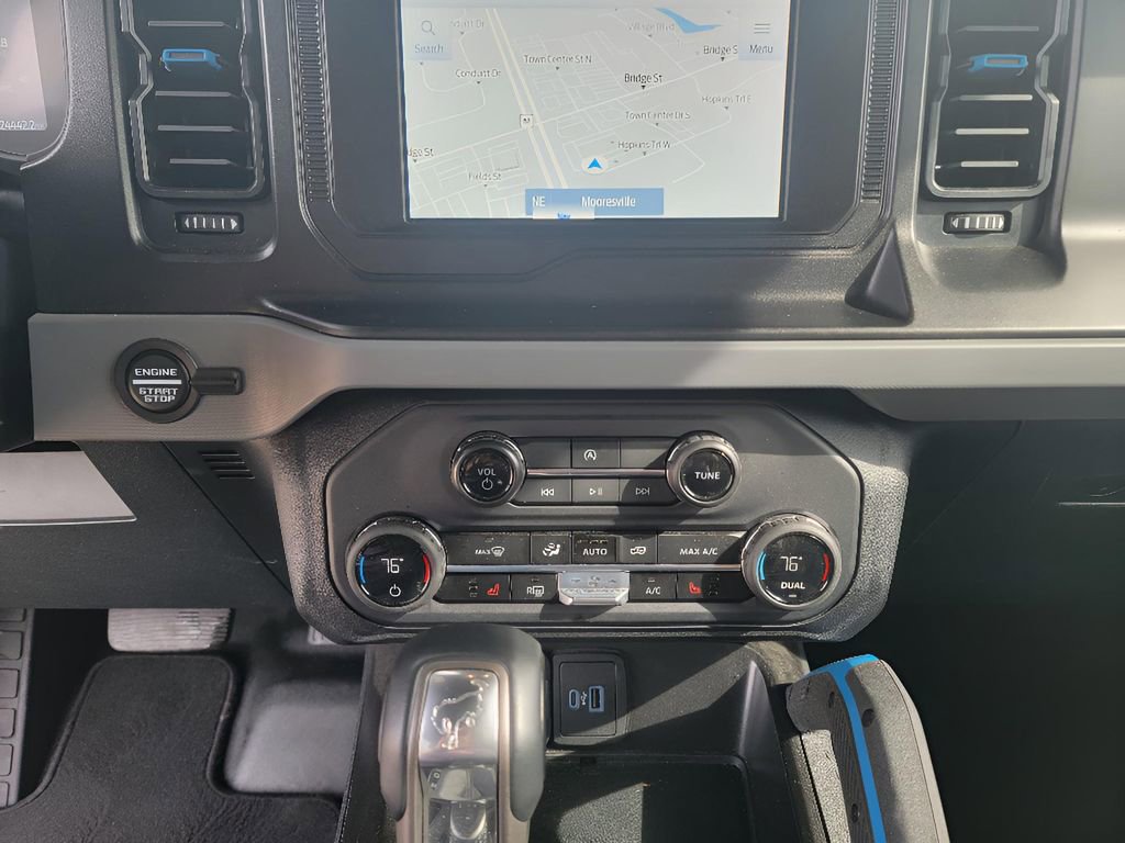 Used 2023 Ford Bronco Black Diamond image 21