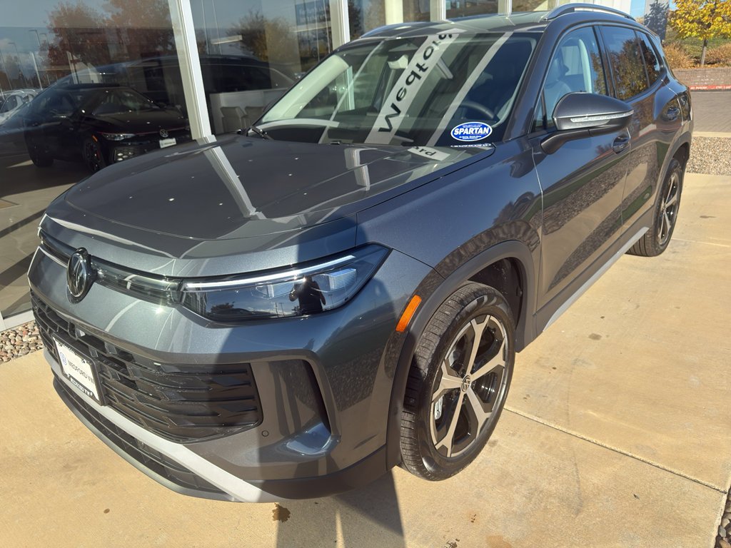 New 2026 Volkswagen Tiguan SE image 1