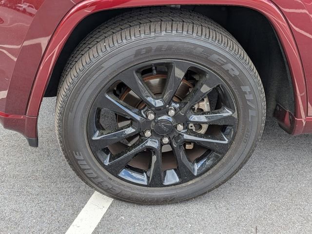 Used 2018 Jeep Grand Cherokee Altitude image 9