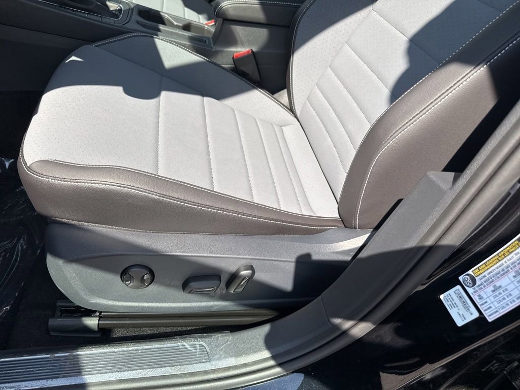 New 2026 Volkswagen Jetta SE FWD image 18
