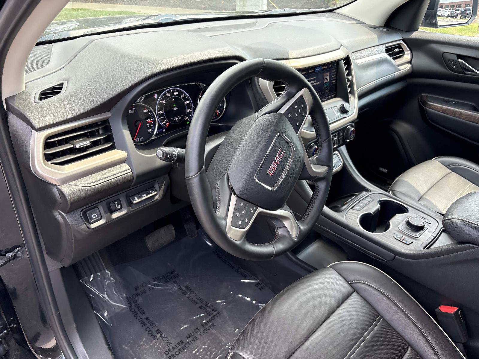 Used 2023 GMC Acadia Denali w/ Denali Ultimate Package AWD/4WD image 19