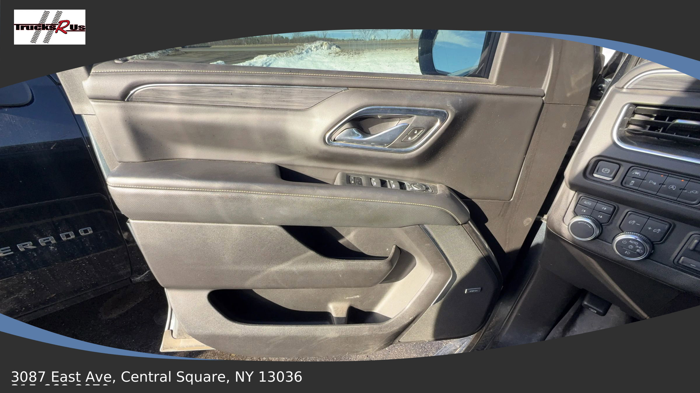 Used 2021 GMC Yukon XL SLT w/ SLT Luxury Plus Package image 28