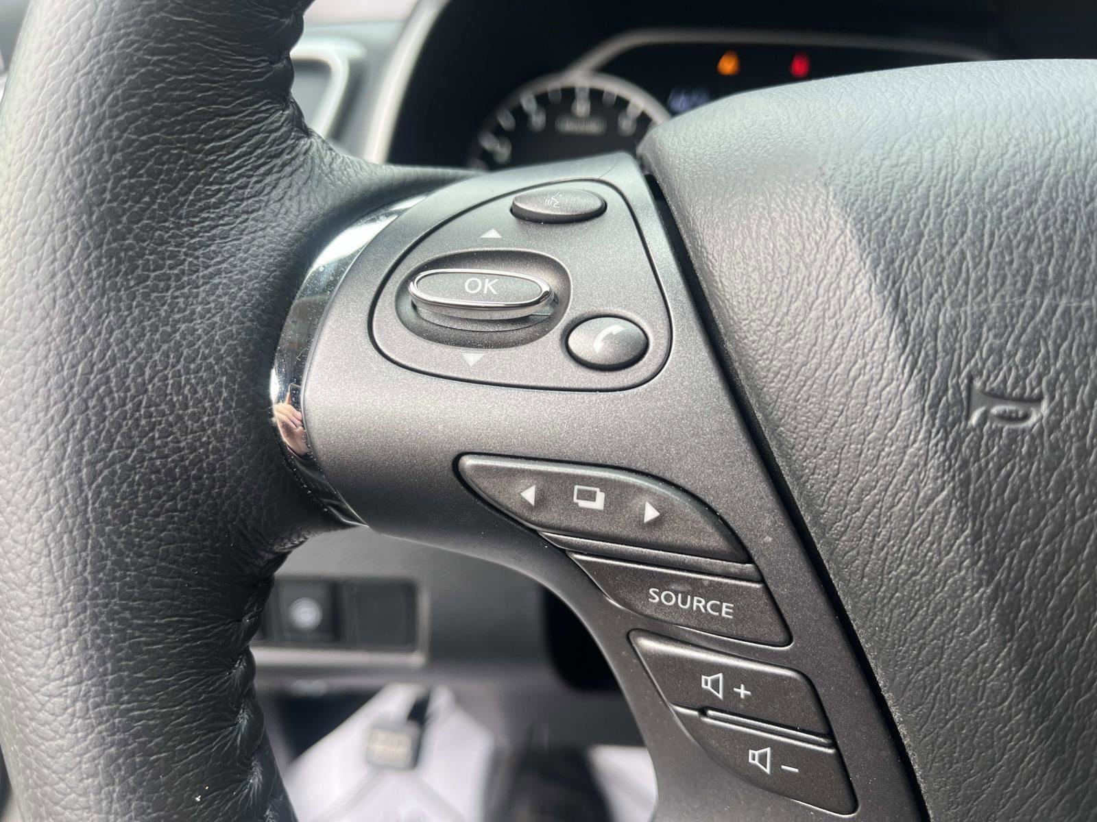 Used 2024 Nissan Murano SL image 28