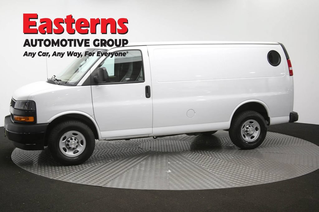 Used 2021 Chevrolet Express 3500 w/ Driver Convenience Package RWD image 54