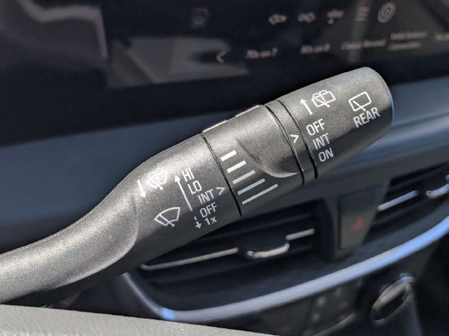 Used 2024 Buick Encore GX Preferred w/ Comfort Package FWD image 27