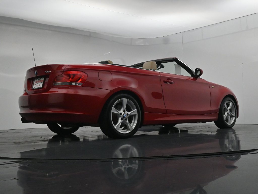 Used 2012 BMW 128i Convertible RWD image 34