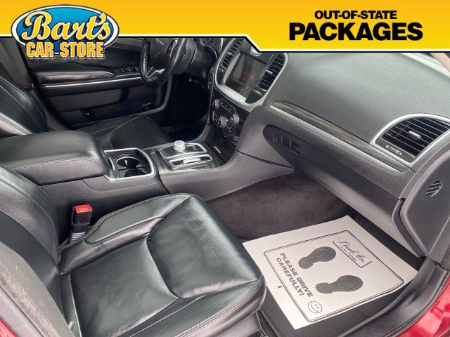 Used 2016 Chrysler 300 Limited RWD image 16