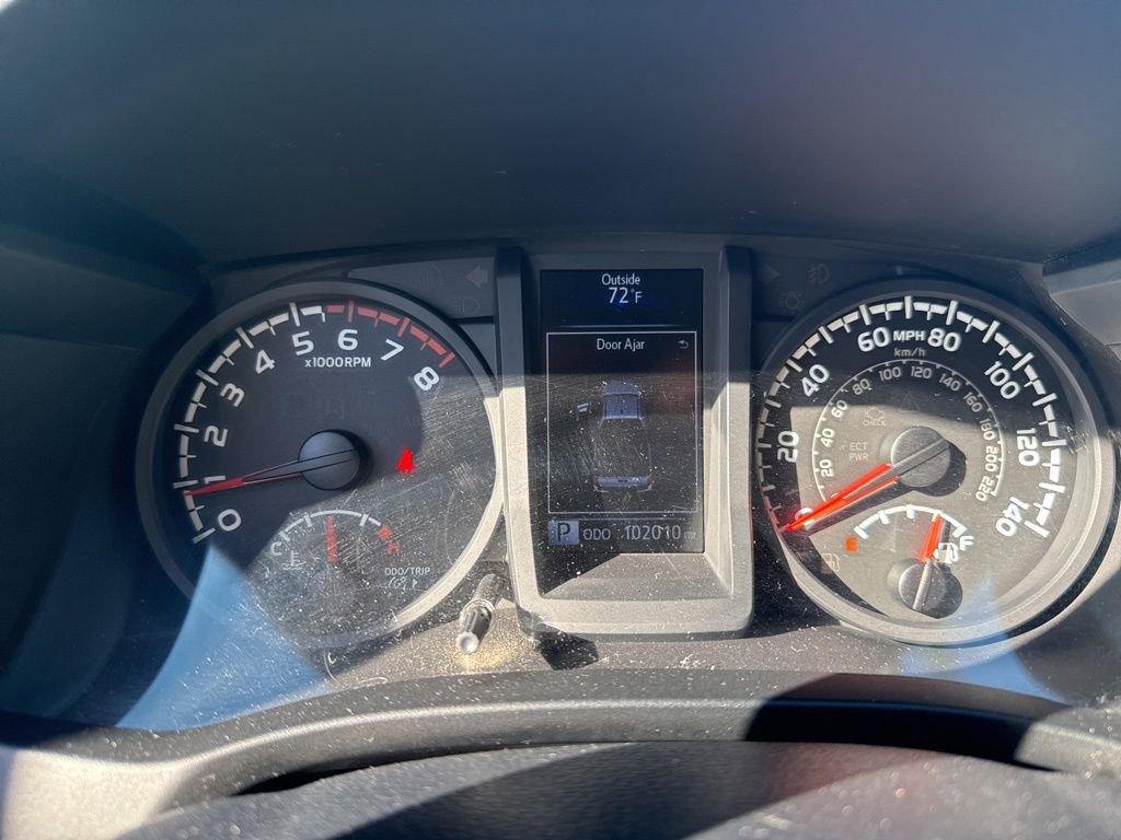 Used 2018 Toyota Tacoma SR w/ SR Convenience Package image 40