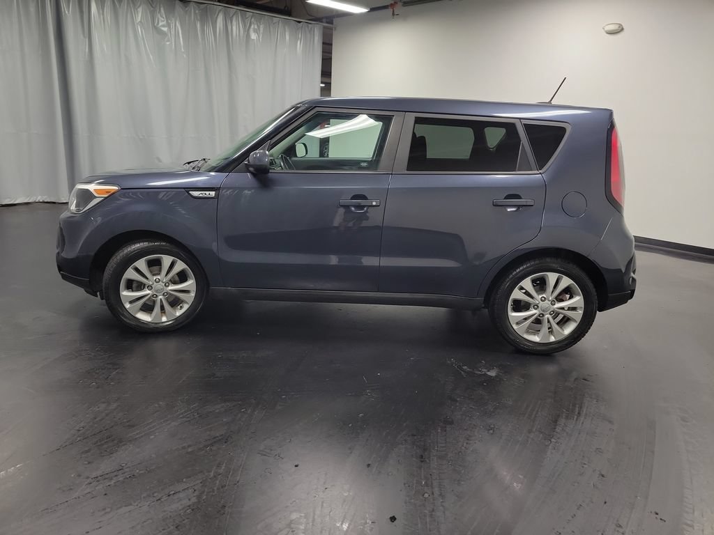 Used 2016 Kia Soul + w/ Audio Package FWD image 6