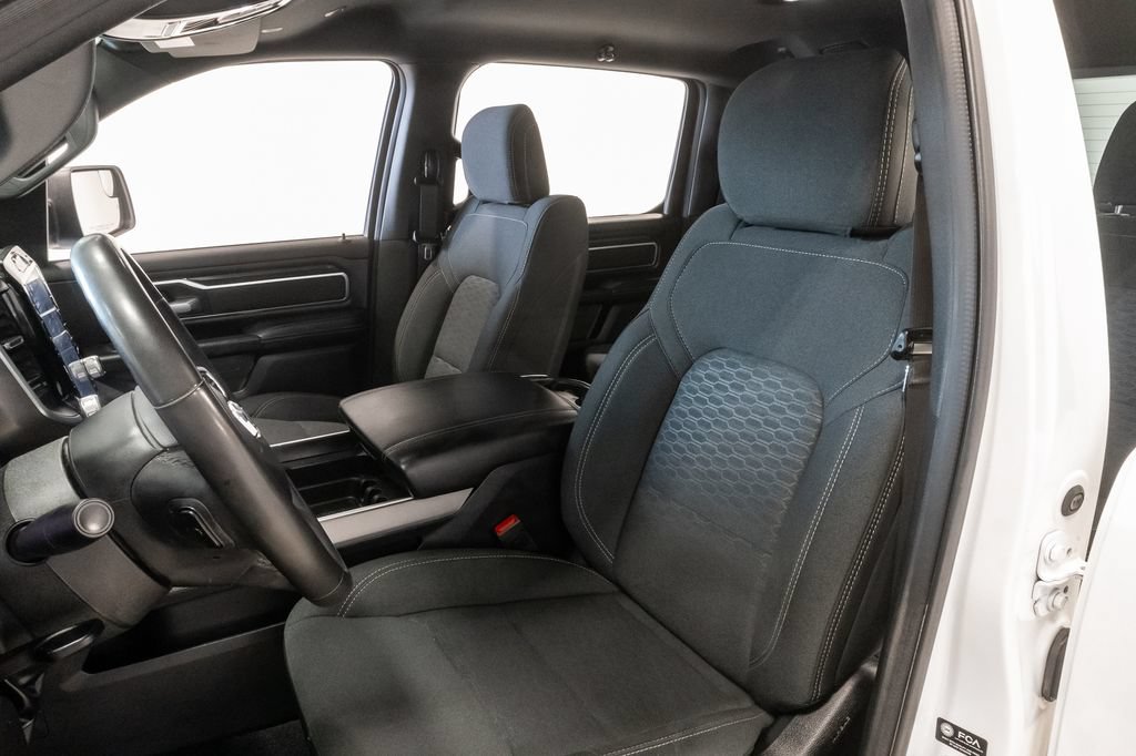 Used 2025 RAM 1500 Big Horn AWD/4WD image 9