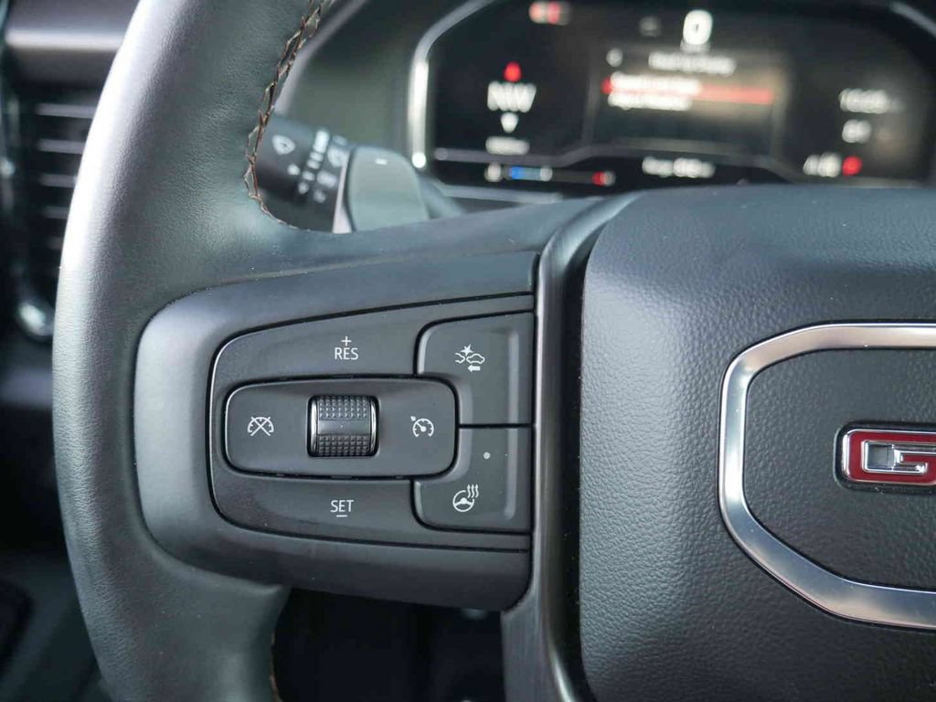 Used 2025 GMC Sierra 1500 AT4 w/ AT4 Premium Package AWD/4WD image 46