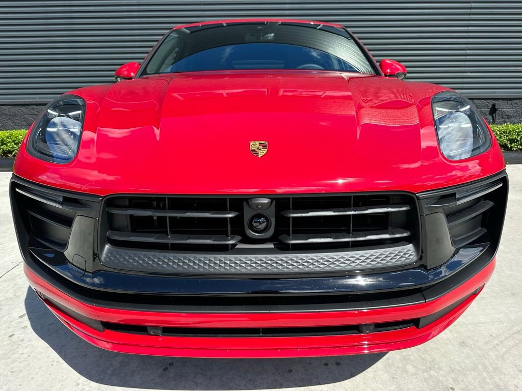 Used 2026 Porsche Macan AWD/4WD image 8