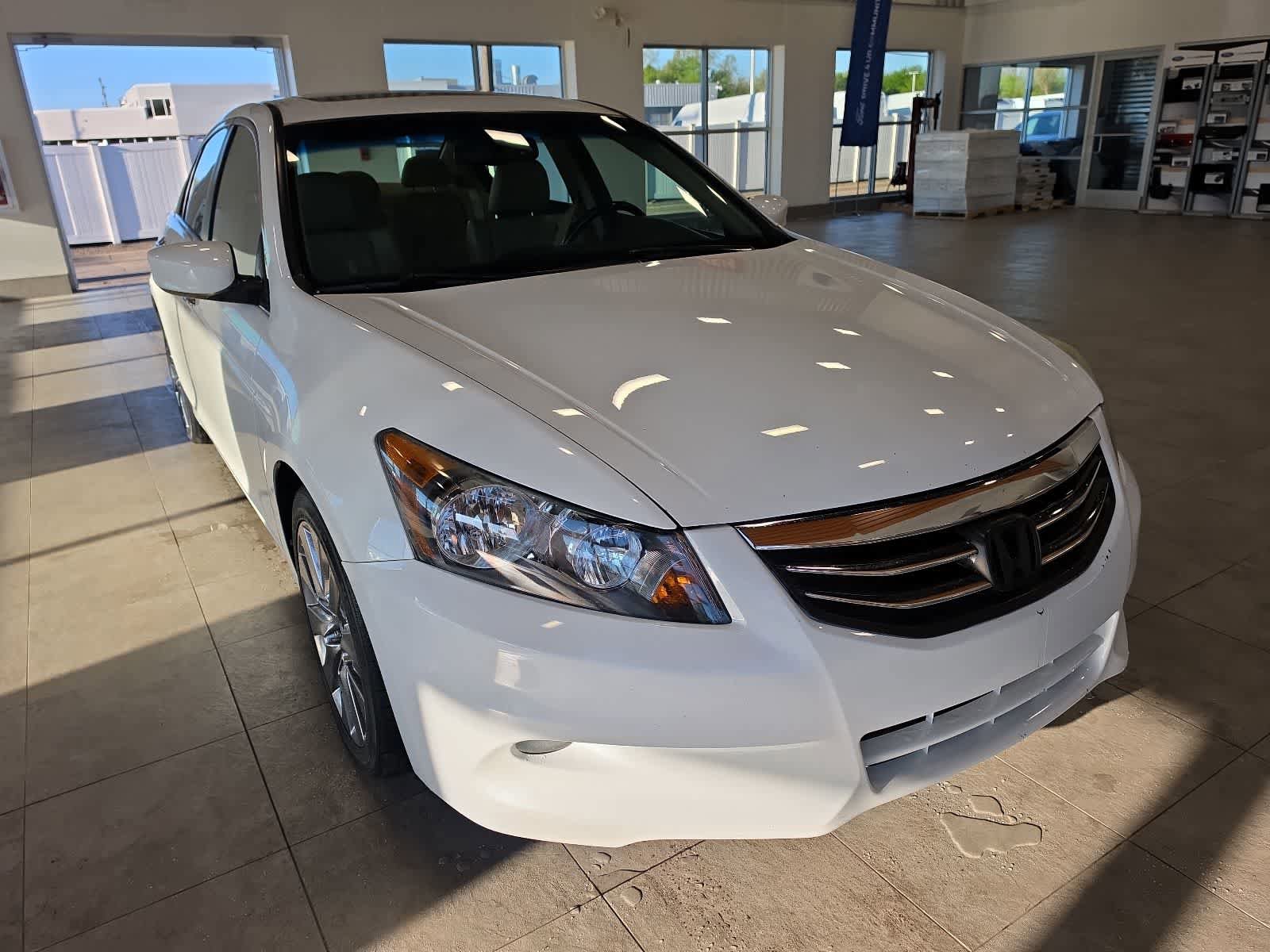 Used 2011 Honda Accord EX-L image 4