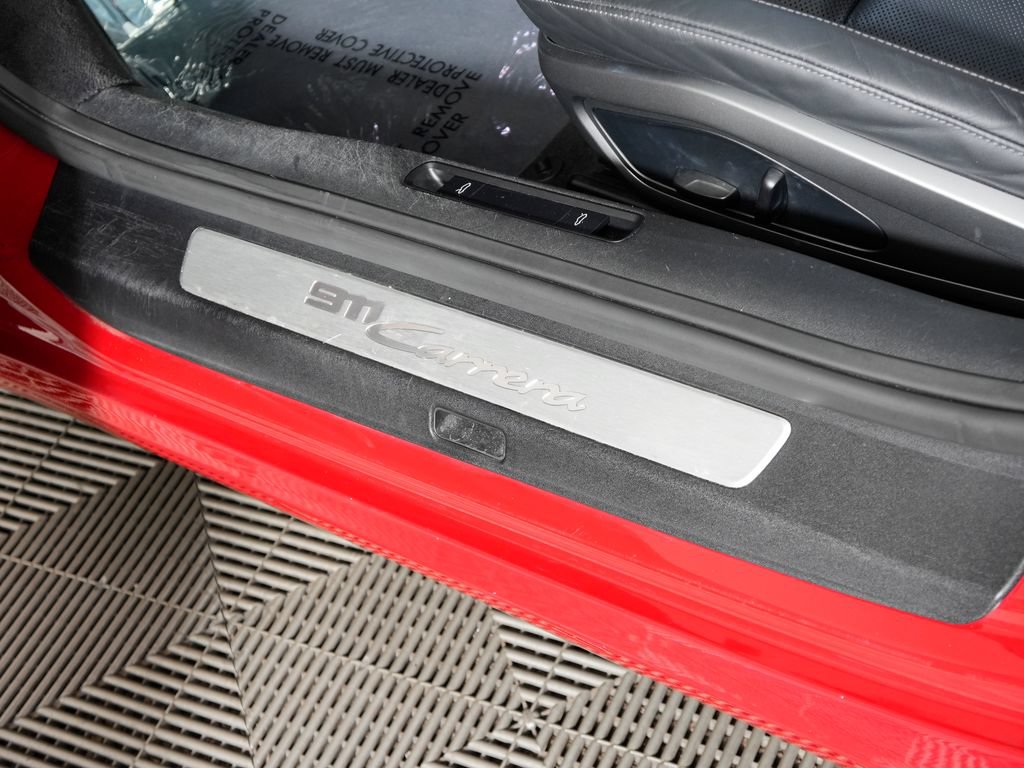 Certified 2021 Porsche 911 Carrera RWD image 24