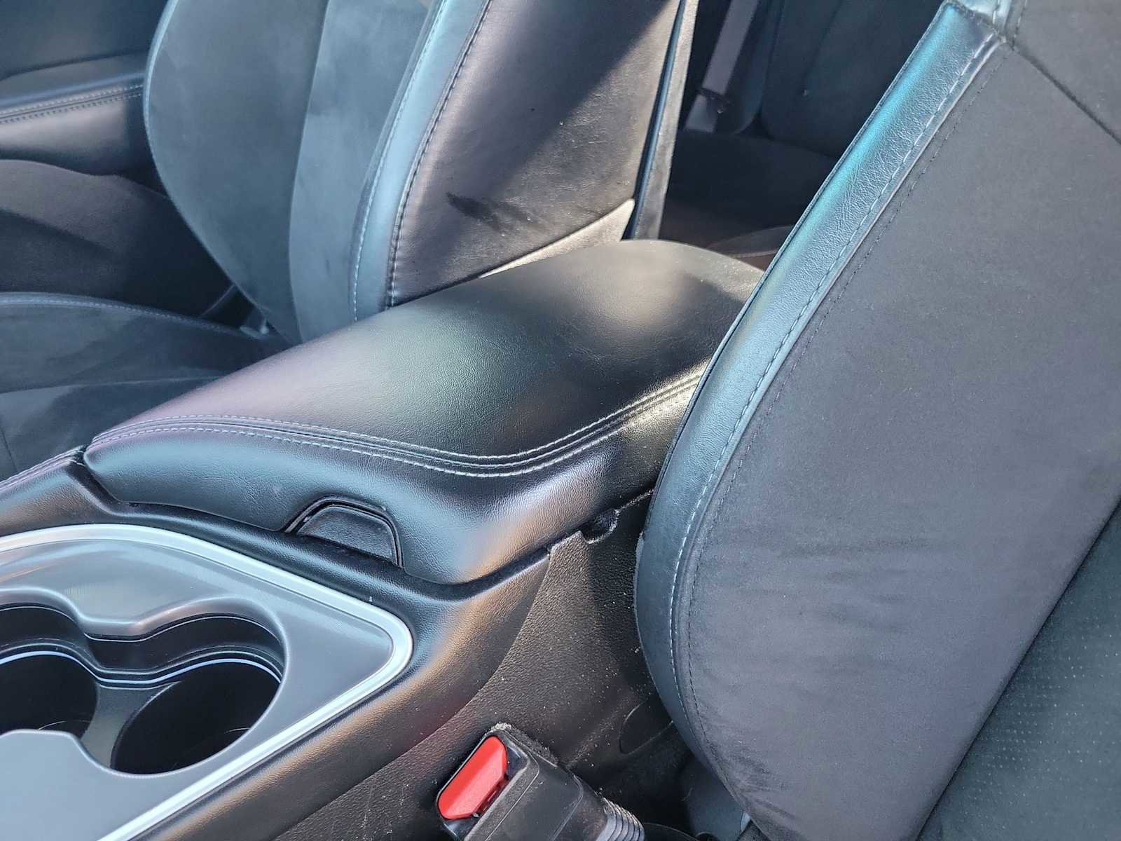 Used 2022 Dodge Challenger GT w/ Plus Package image 16