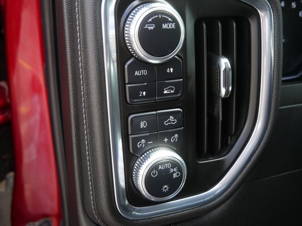 Used 2021 GMC Sierra 1500 Elevation w/ LPO, Elevation Black Package AWD/4WD image 17
