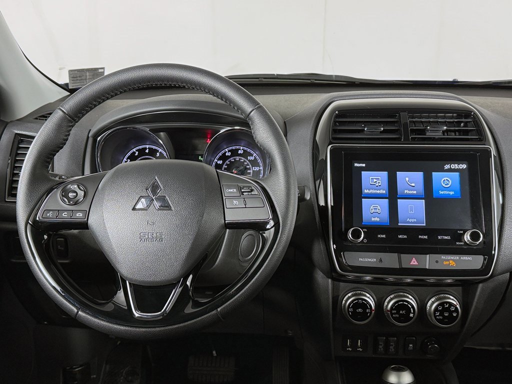 Used 2023 Mitsubishi Outlander Sport SE image 28