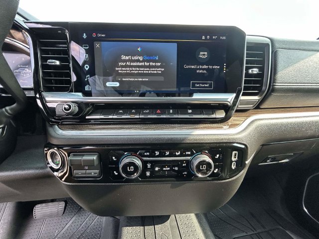 Used 2026 Chevrolet Silverado 1500 LT w/ Leather Package AWD/4WD image 12