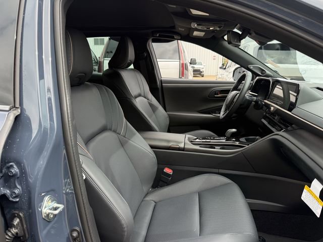Used 2026 Toyota Crown AWD/4WD image 32