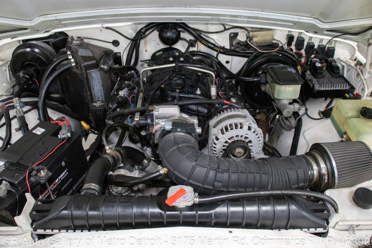 Used 1987 Jeep Grand Wagoneer AWD/4WD image 20