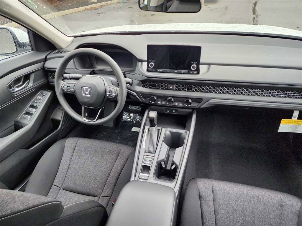 Certified 2023 Honda Accord LX image 16