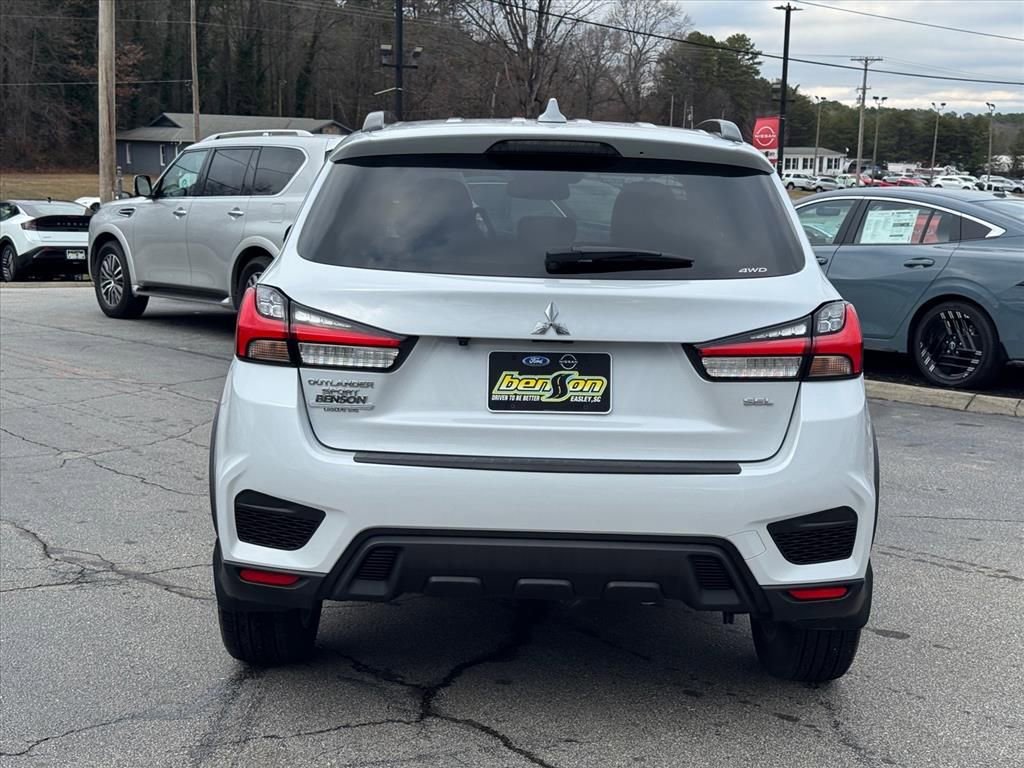 Used 2025 Mitsubishi Outlander Sport SEL image 4