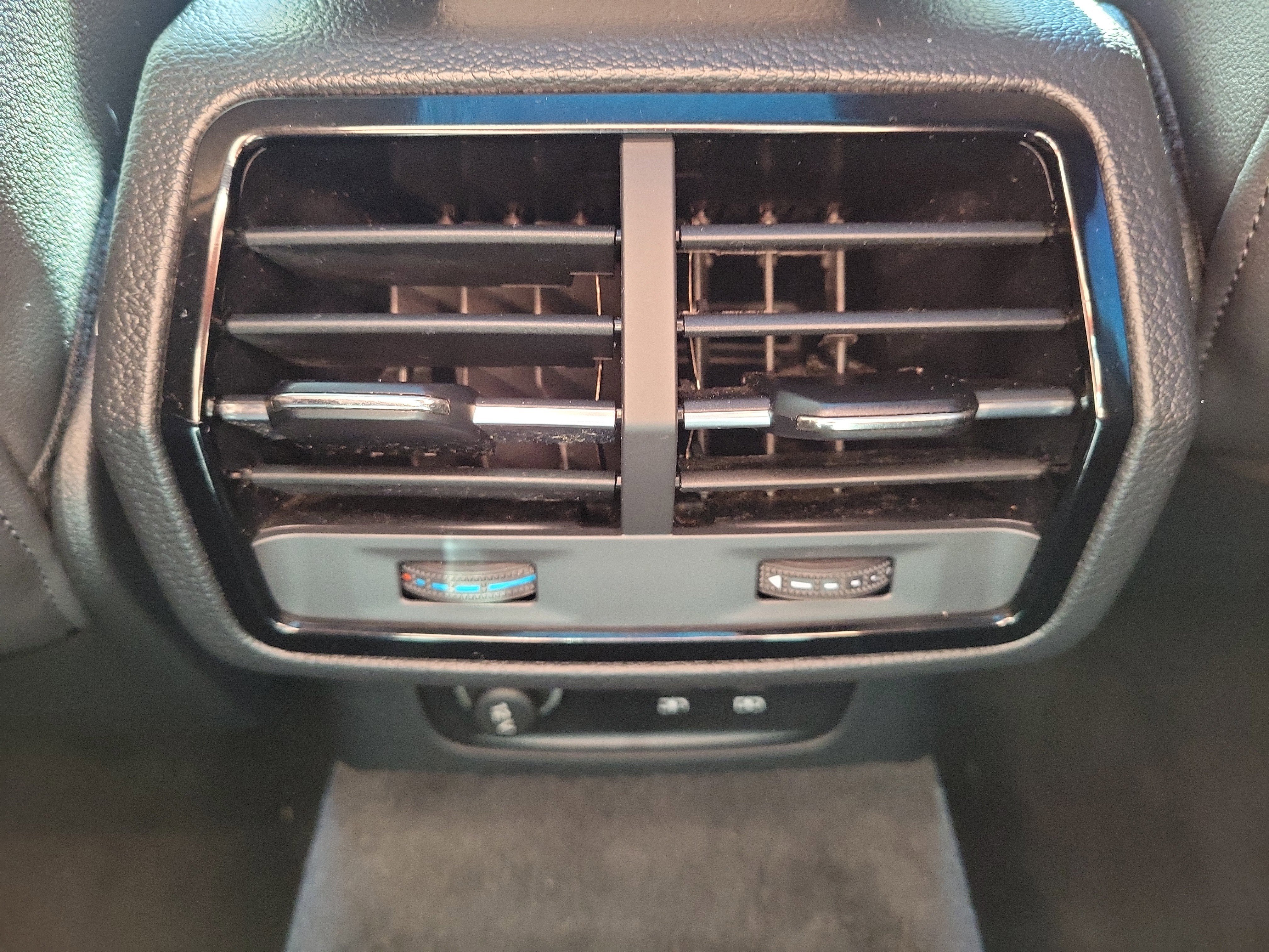 Used 2021 Audi Q3 2.0T Premium Plus w/ Premium Plus Package image 14