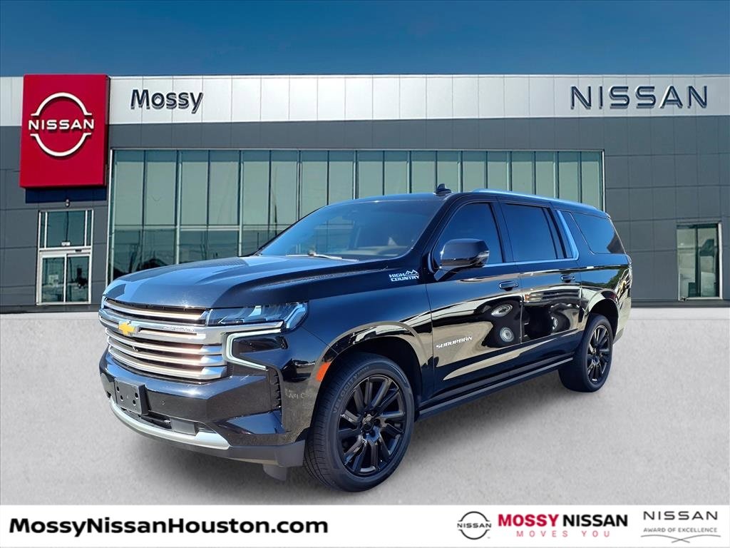 Used 2021 Chevrolet Suburban High Country w/ Premium Package image 3