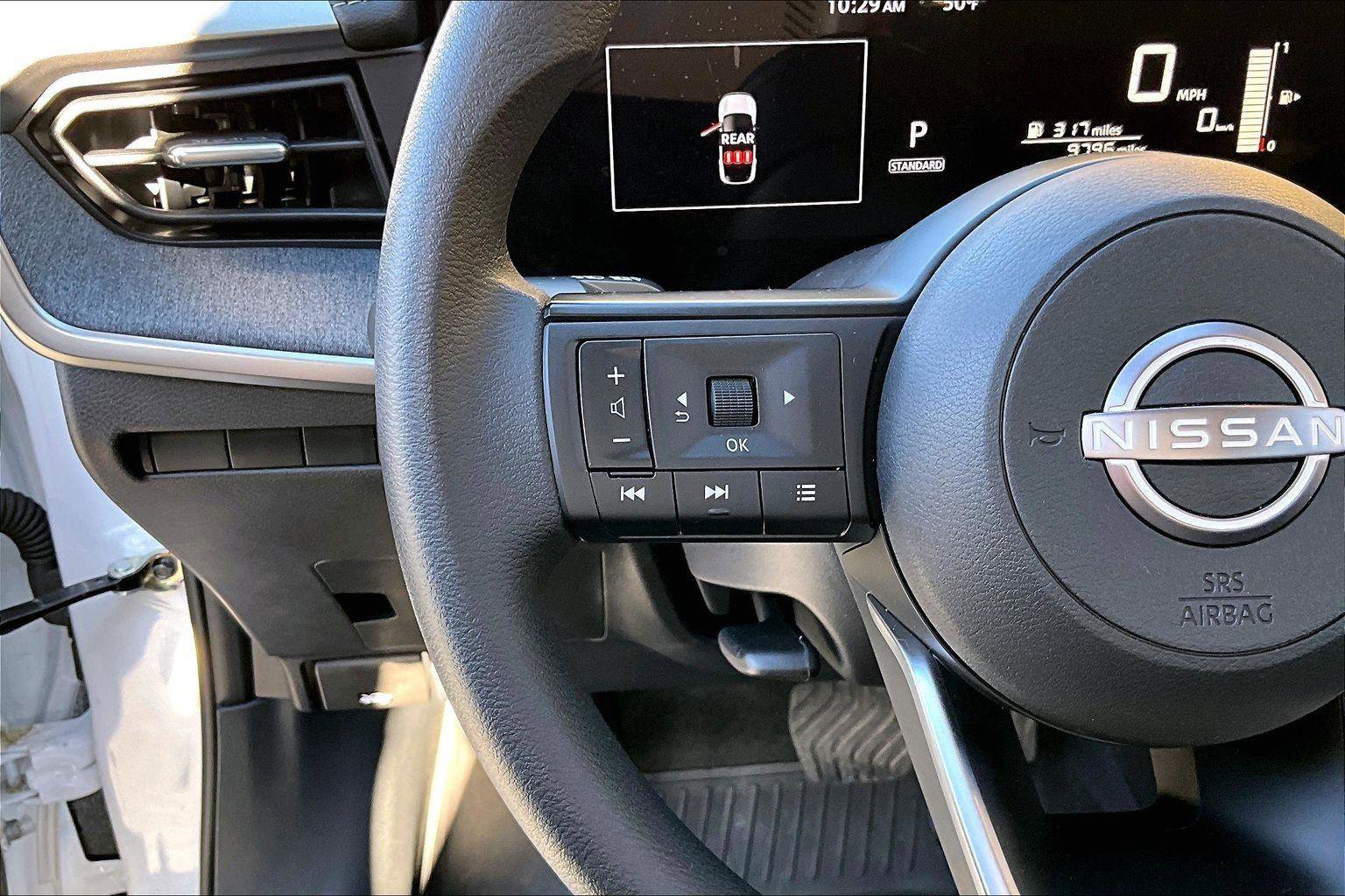 Used 2025 Nissan Kicks SV image 19