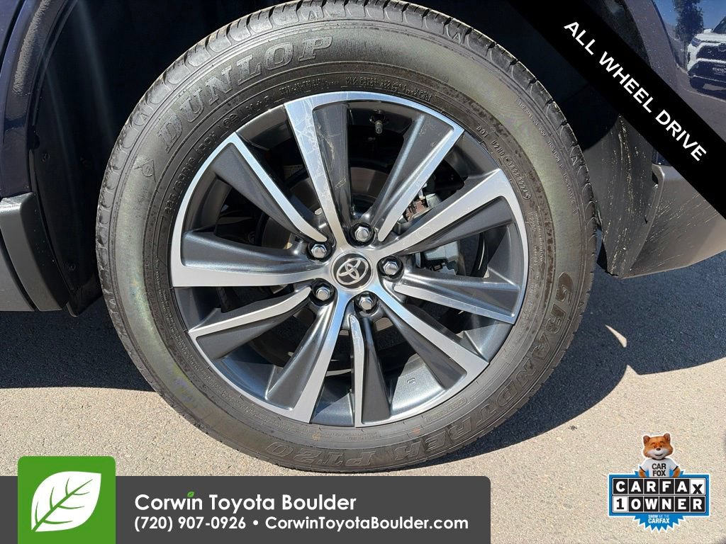 Used 2024 Toyota Venza LE AWD/4WD image 31