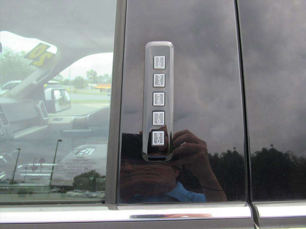 Used 2020 Ford F150 Limited w/ Trailer Tow Package image 15